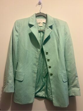 Escada Vintage Mint Green Tailored Wool-Blend Blazer with Gold Buttons